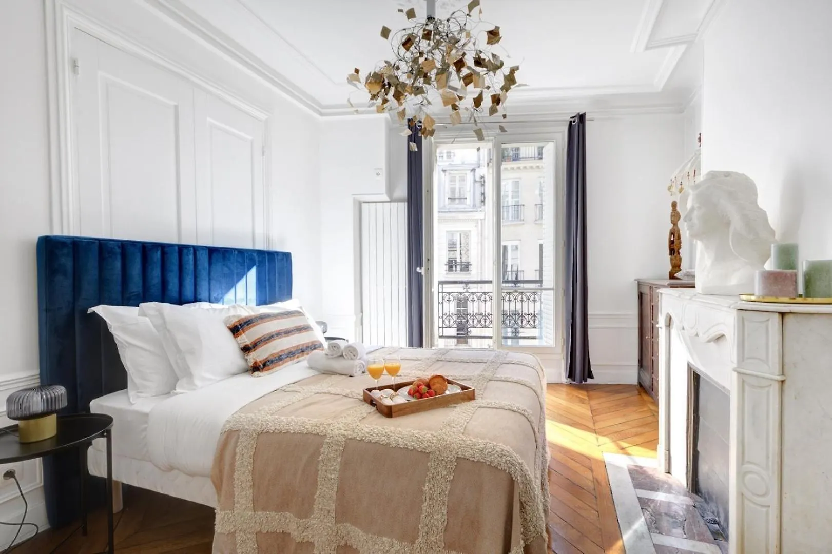 Apartment Bnbnook - Stylish 2Br - Pompidou & Hotel De Ville Paris France